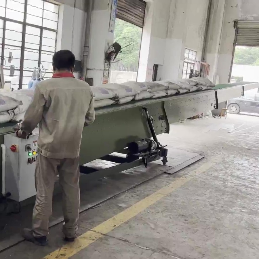 4 stage 6 12 Movable Telescopic Belt Conveyor Dockless AC Driven Motorized Mobile Conveyor — 2/5